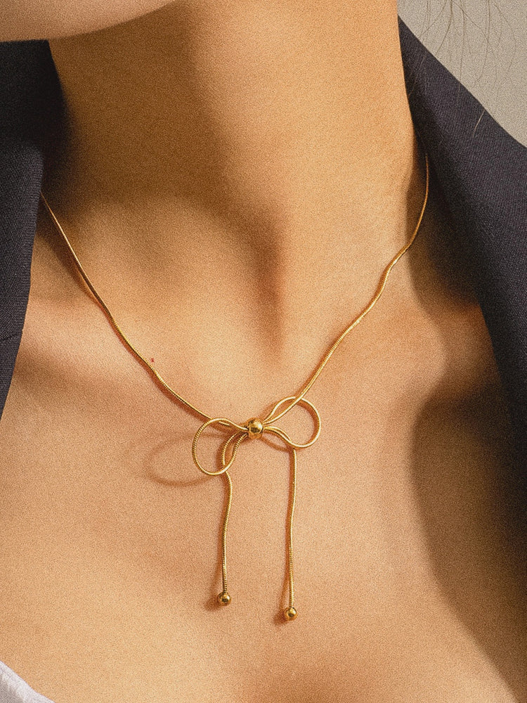 Wildrose 18K Non-Tarnish Bow Chain Necklace