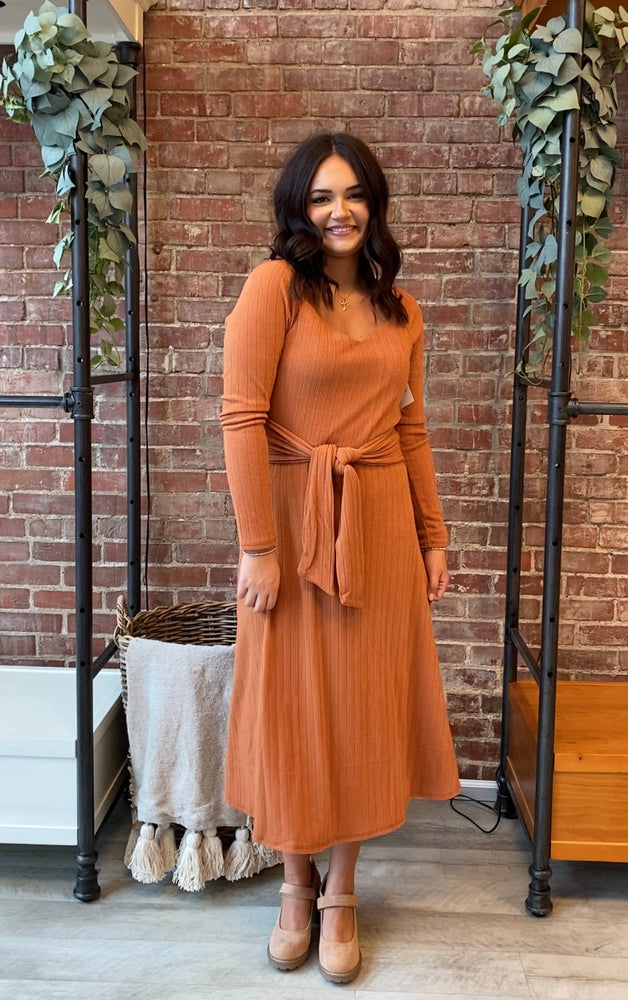 Sweetheart Midi Dress | Meerkat