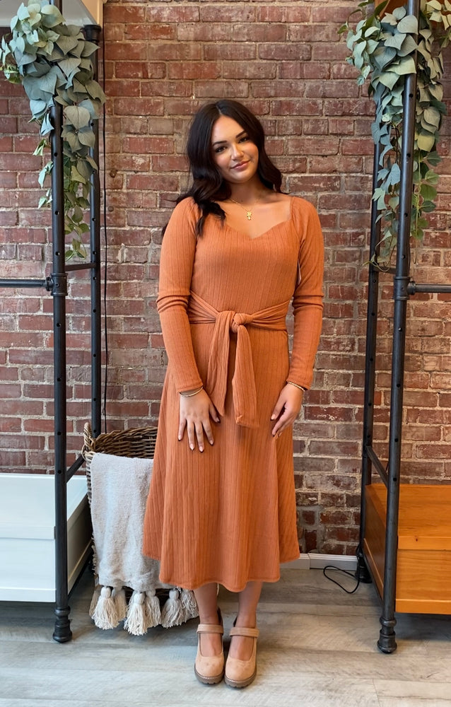 Sweetheart Midi Dress | Meerkat