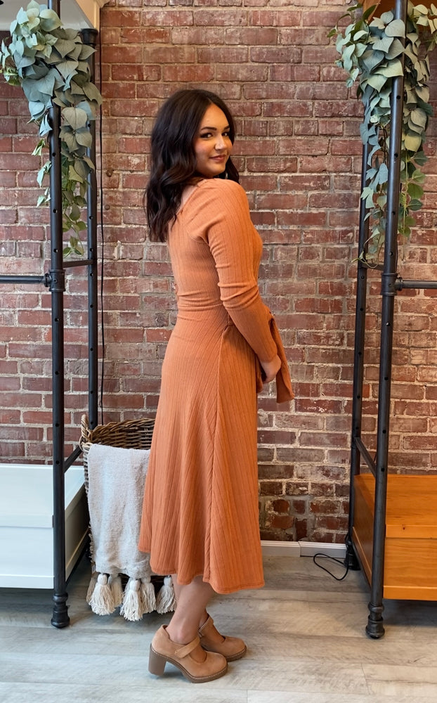 Sweetheart Midi Dress | Meerkat